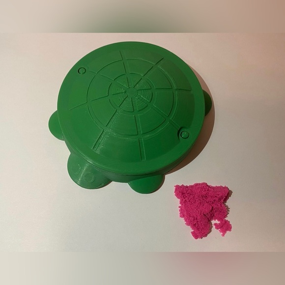 Sensory Turtle Sandbox | Nostalgic Desk Toy | Kinetic Sand Pink - Picture 3 of 3